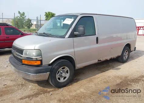 2007 Chevrolet Express Work Van z USA, uszkodzony, nr VIN 1GCFG15X371113690
